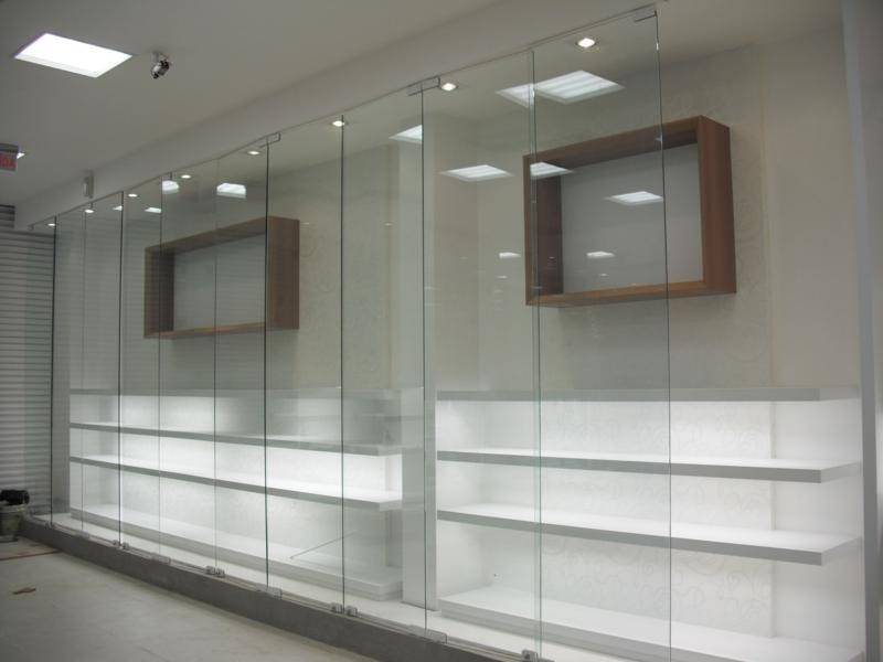 Vidro para Vitrine Preço em Moema - Vitrine de Vidro Modulado